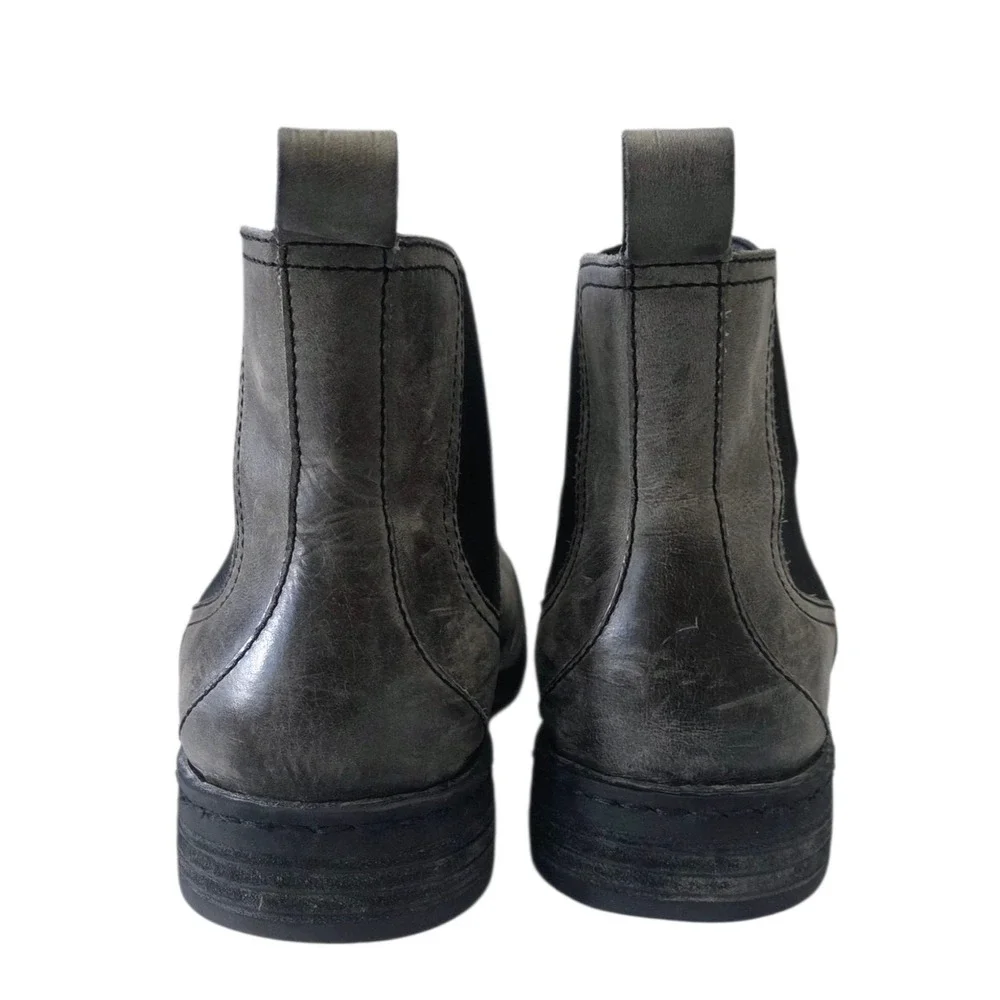 Born‎ Men's Chelsea Boots Size 11 Gray Leather Ankle Pull-On Hemlock Ankle Boot